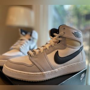 2022 Air Jordan 1 KO High 'Grey Fog'. Size 9.5 mens.